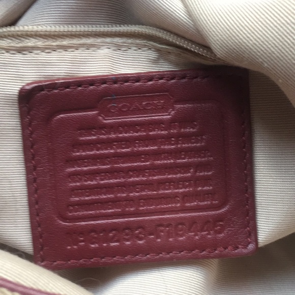 Coach Purse w/ Several Pockets - Picture 5 of 8